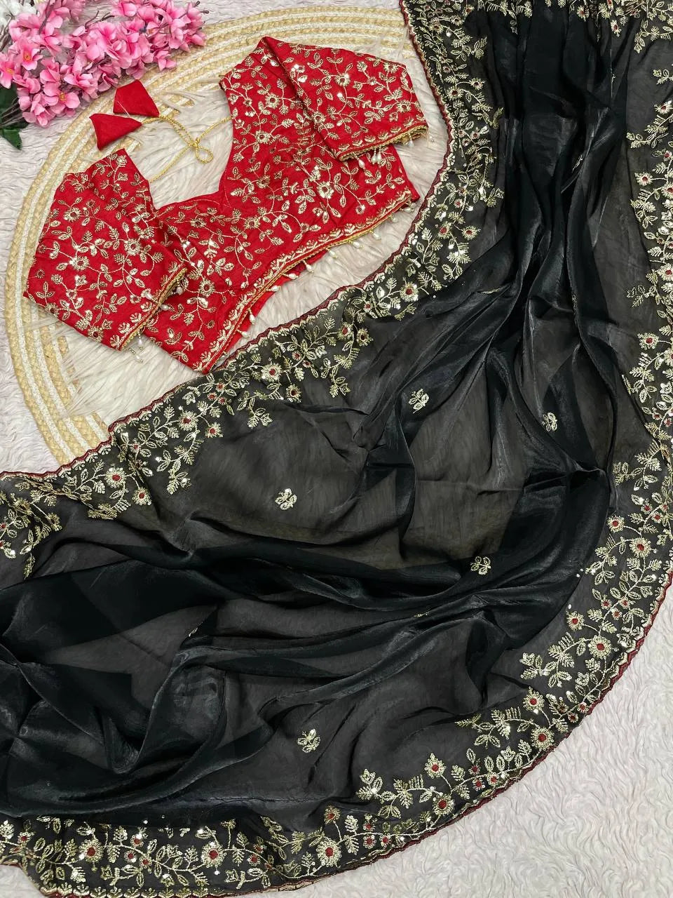 Noor-E-Black Ready-to-Wear black Saree with Blouse