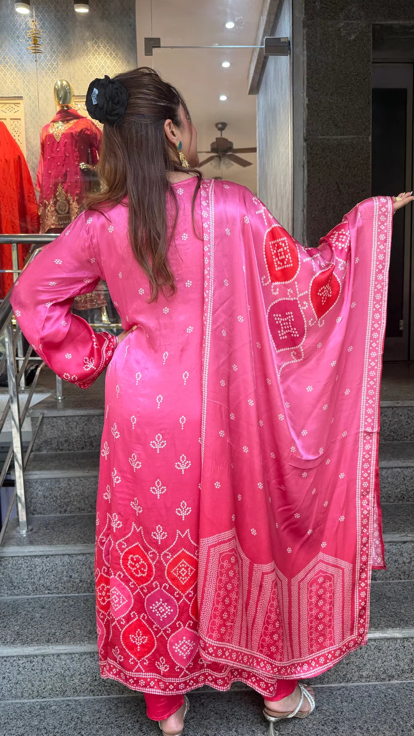 Rangrez Rani Embellished Kurta Set