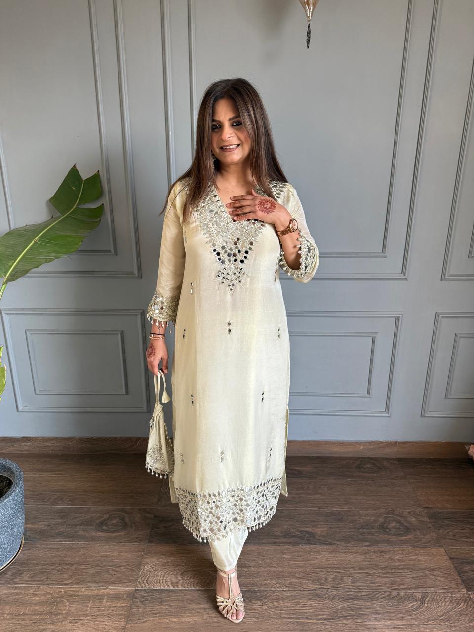 Noor-E-Aina Mirror Work Tissue kaftan