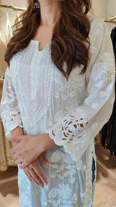 Ivory Grace Hand Embroidered Lucknowi Kurta