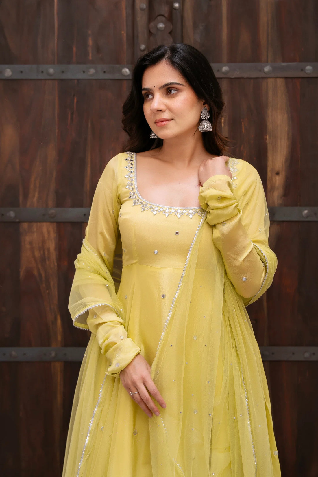 Kanchan Riwaayat Embroidered Set