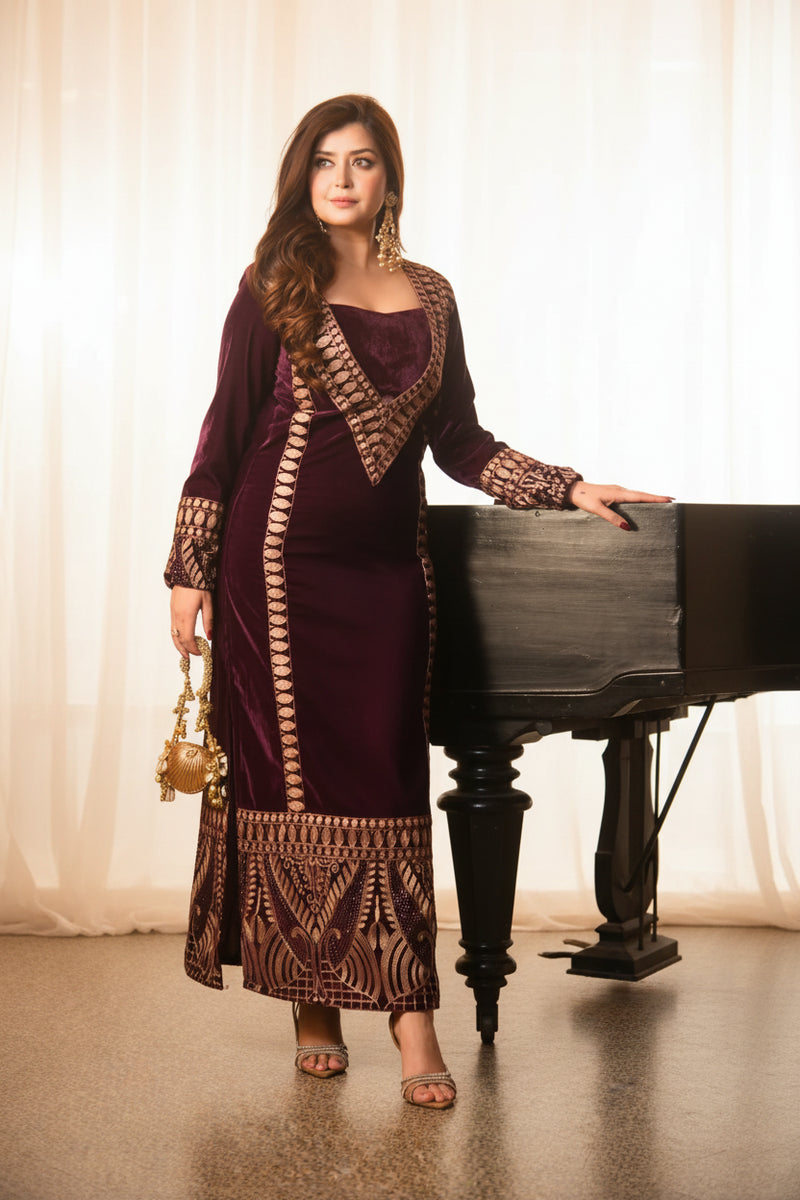 Royal Noir Embroidered Velvet Kaftan