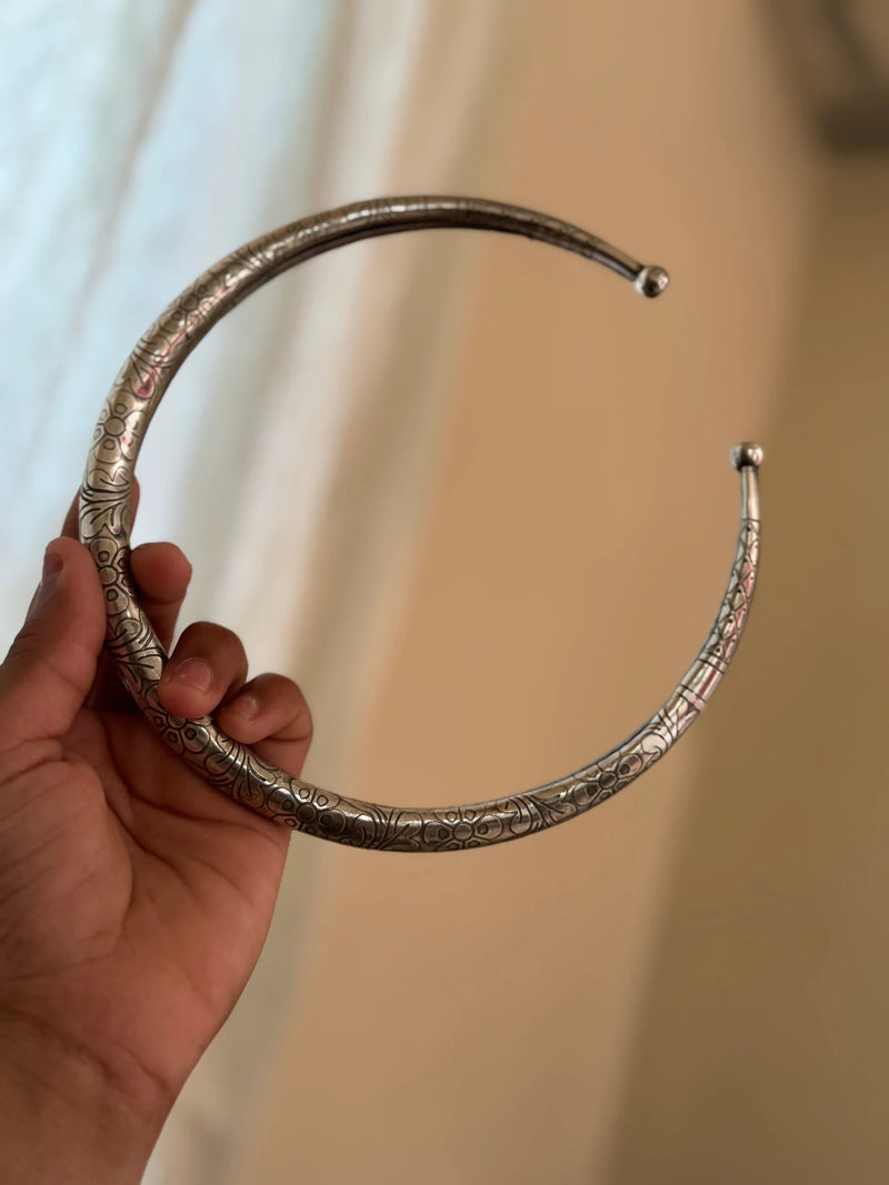 Antique Silver Oxidised Hasli Necklace