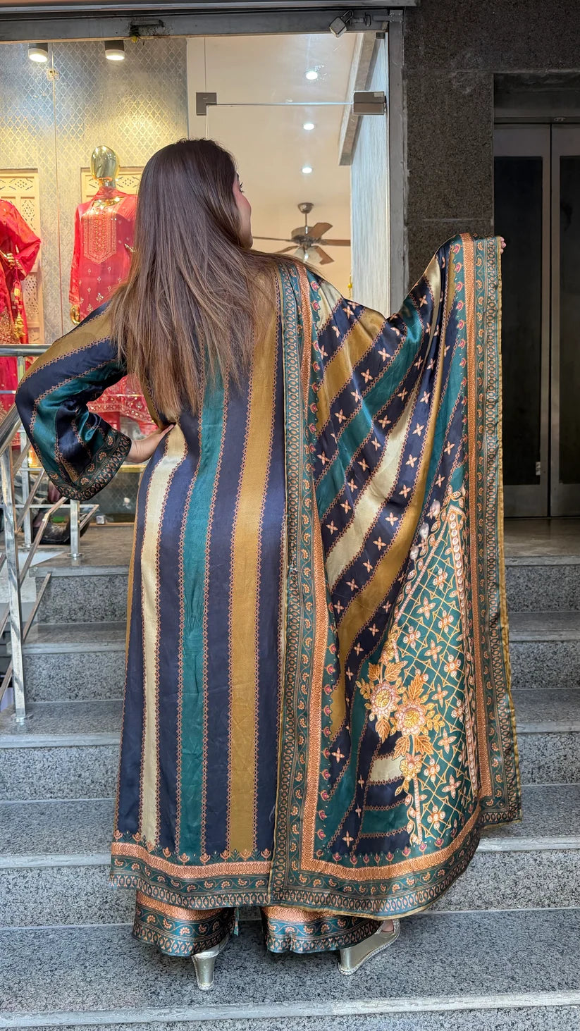 Mehfil Ranggul Embroidered Set