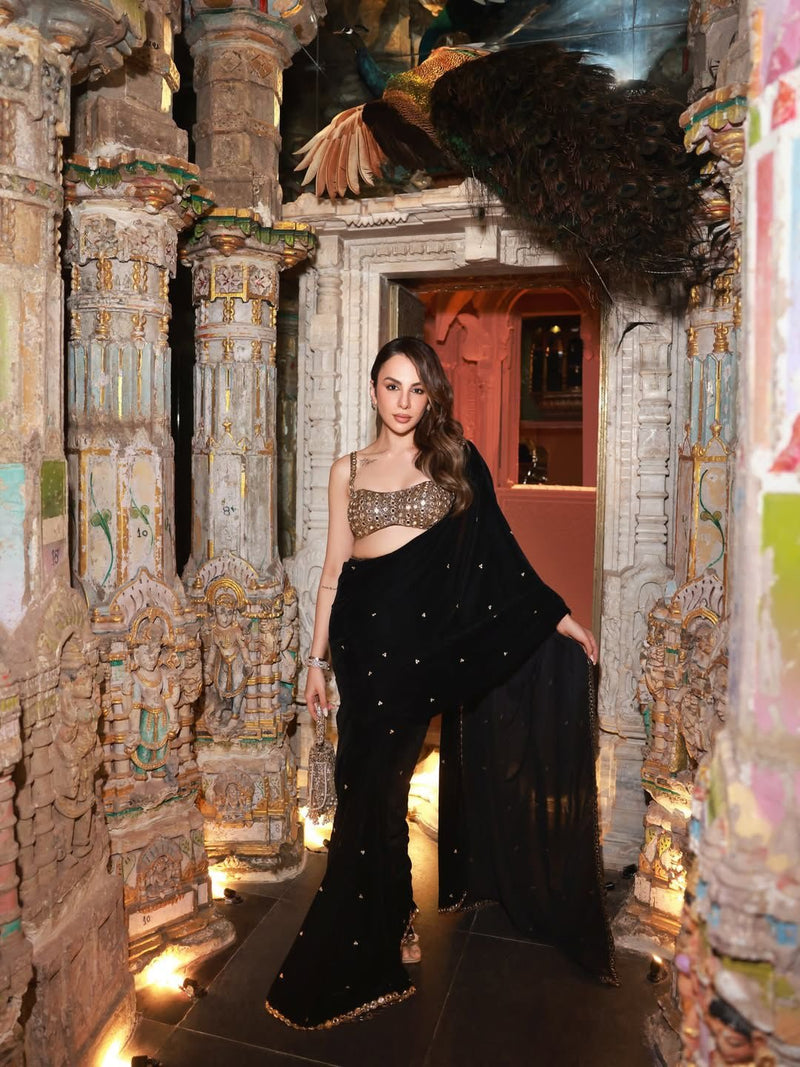 Fox Georgette Saree with Blouse- By Reet Lifestyle