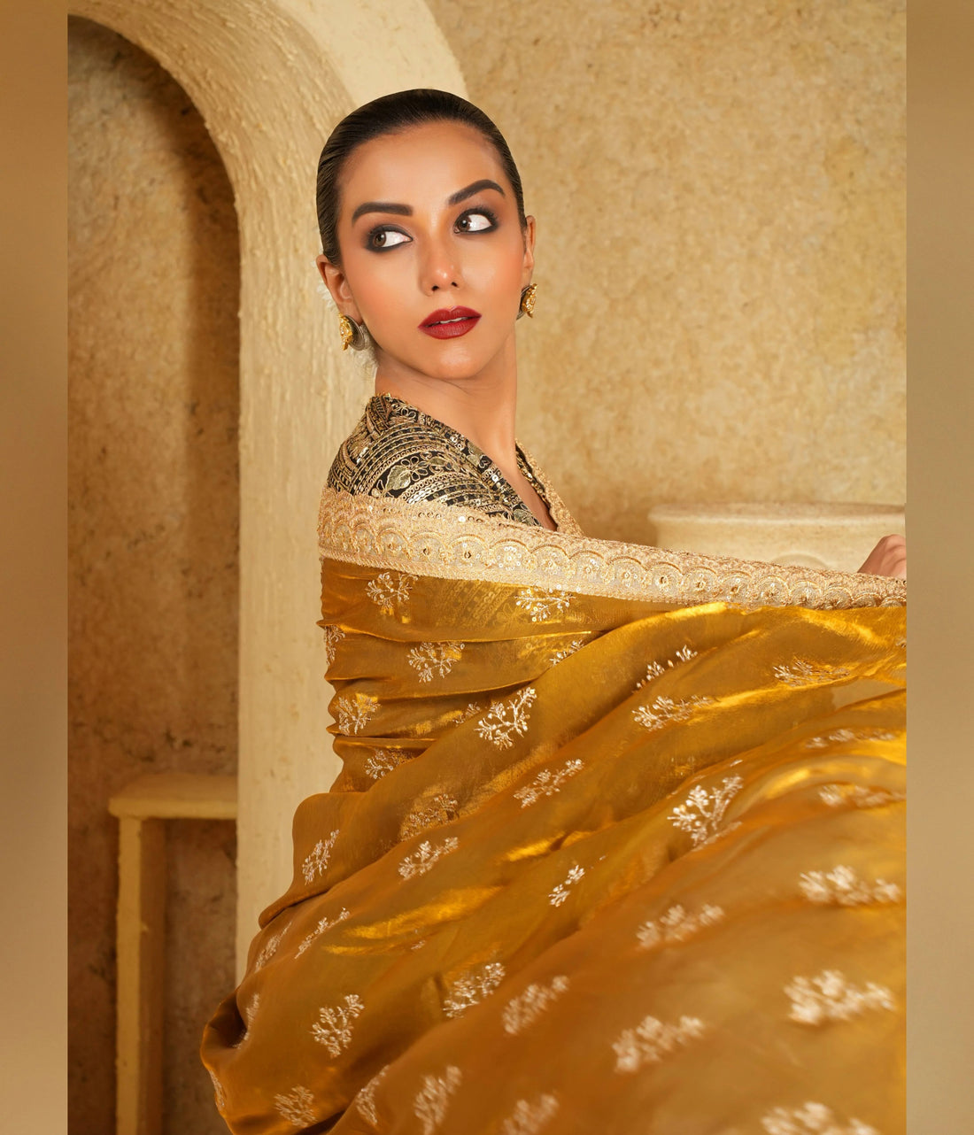 Traditional saree with modern touch