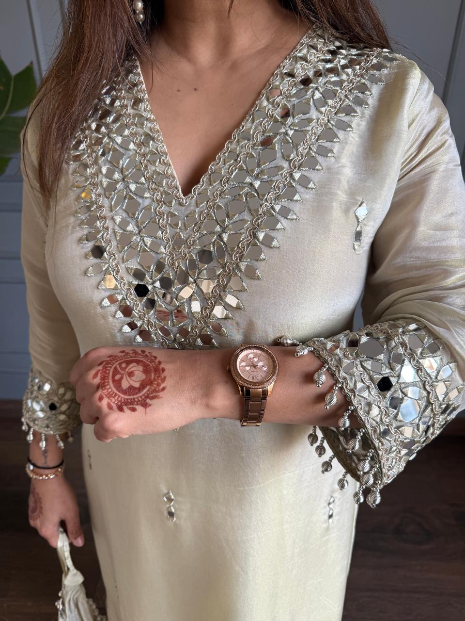 Noor-E-Aina Mirror Work Tissue kaftan
