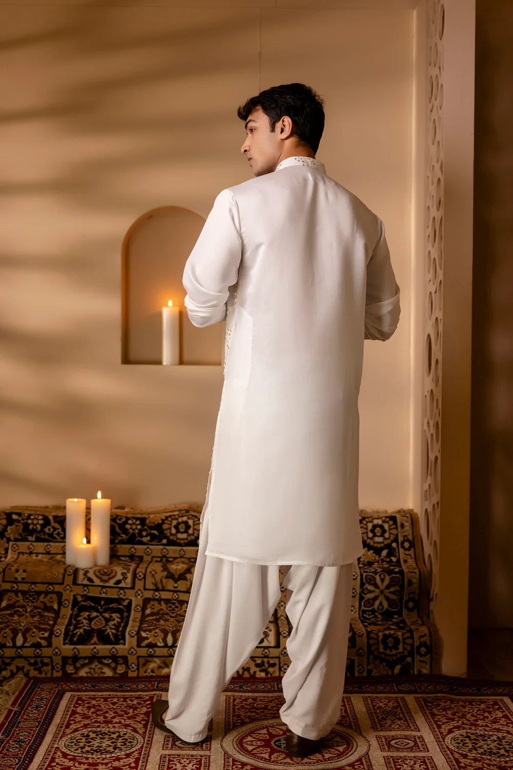 White Mirror Sequin Embroidered Pearl Kurta