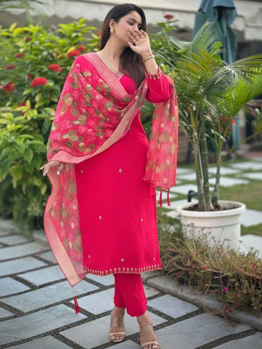 Rani Riwaayat Embroidered Suit Set
