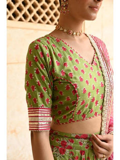Gulabi Aangan floral Lehenga Set