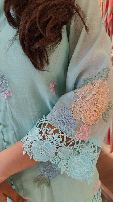 Neel Embroidered Short Kurta & Balloon Pant Set