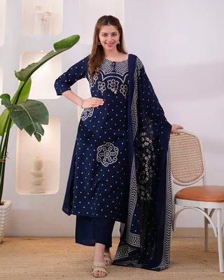 Deshi Lado Bandhej Kurta Pant Set with Dupatta