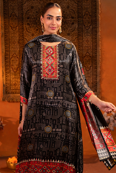 Noir Sitara Heritage Suit Set