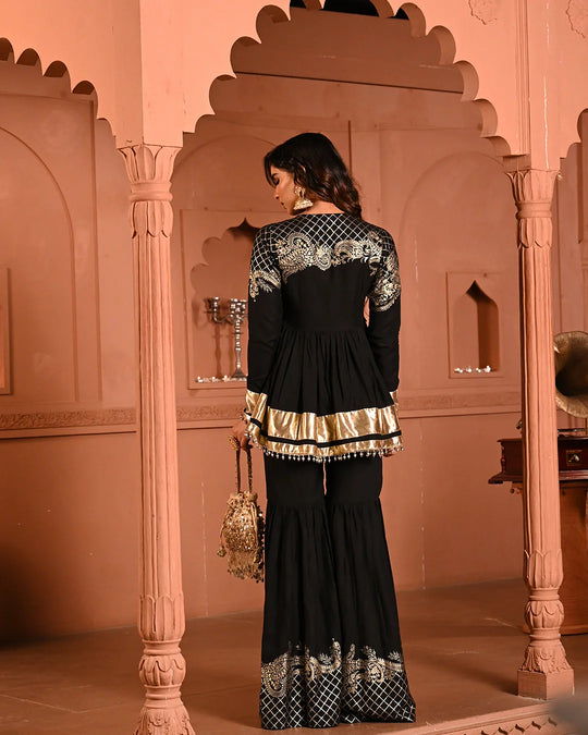 Siyah Sunehri Darbar Sharara Set