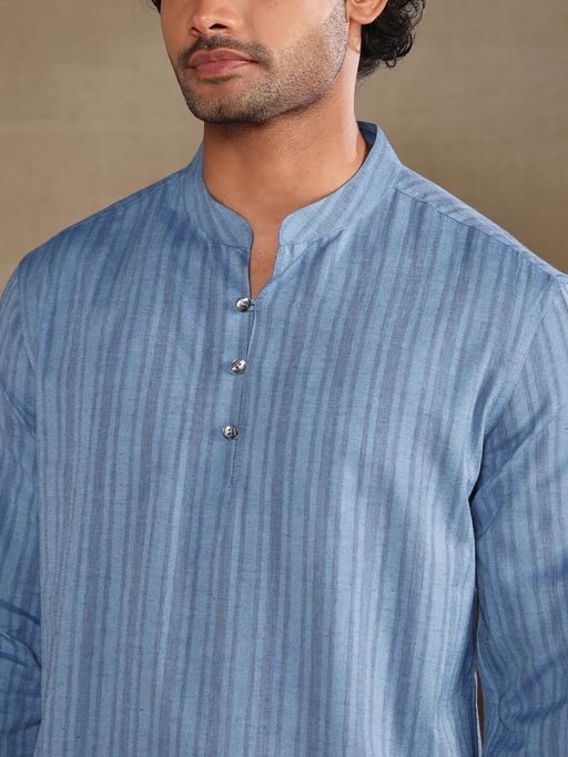 Kesarvaan Golden Stripe Short Kurta