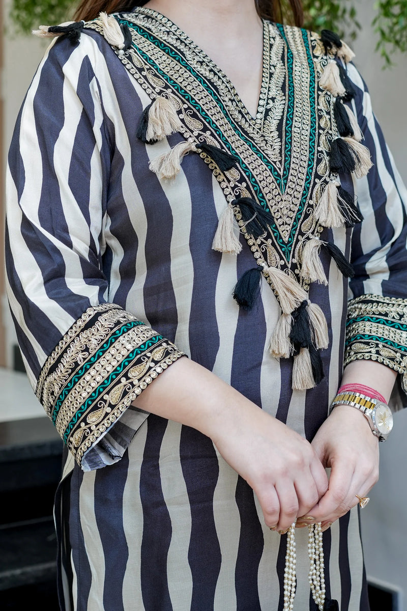 Sehrish Embroidered Co-ord Set- By Reet Lifestyle