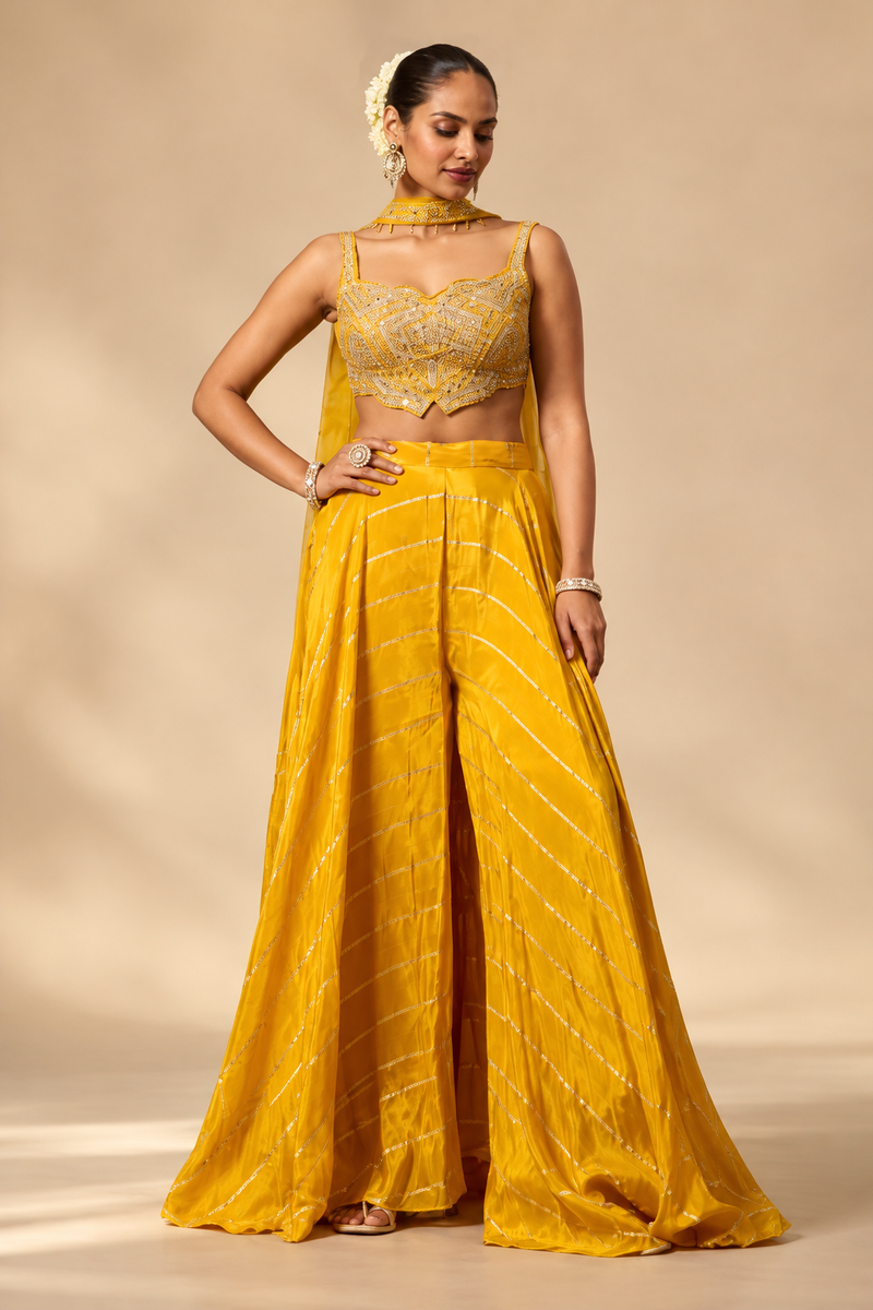 Golden Bloom Embroidered Silk Blend Fusion Set
