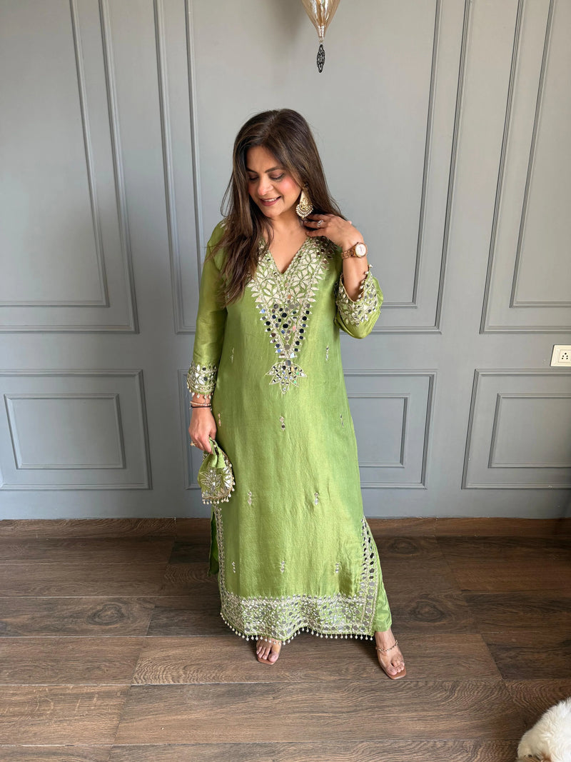 Noor-E-Aina Mirror Work Tissue kaftan