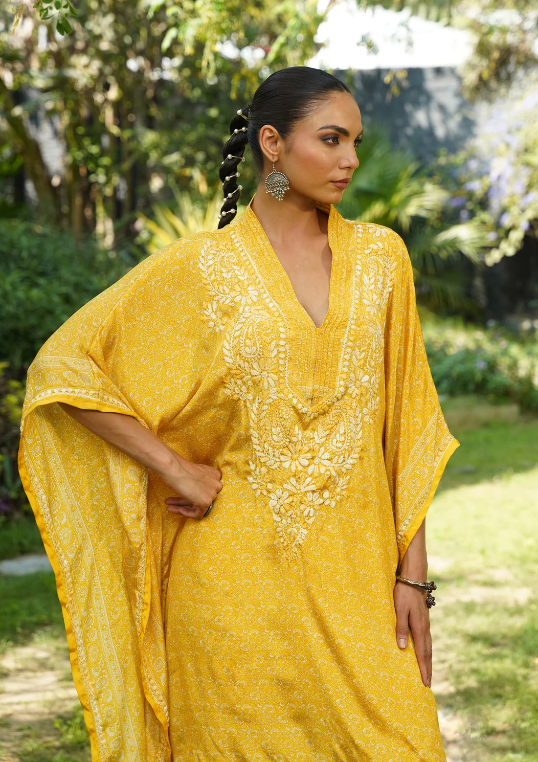 Sunheri Chikankari Luxe Kaftan Set