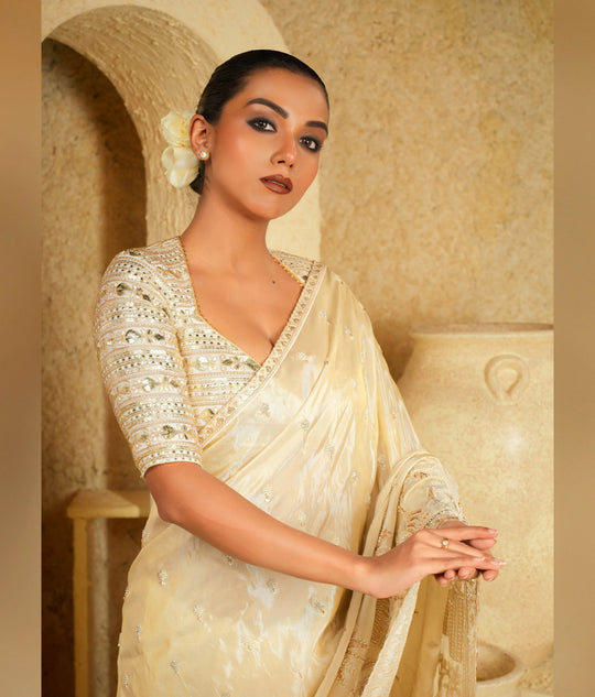 Lightweight saree for festivals