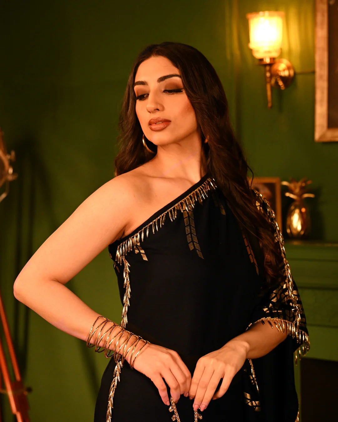 Lace-embellished kaftan