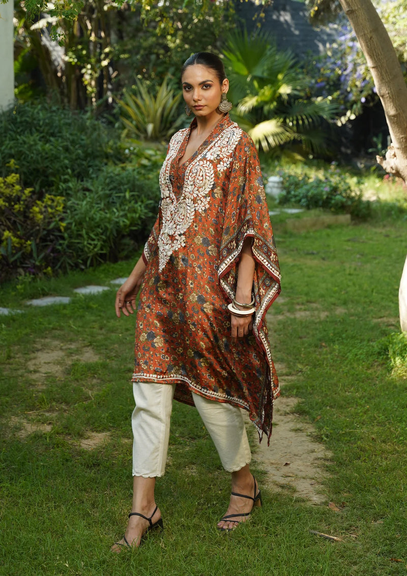 Sunheri Chikankari Luxe Kaftan Set