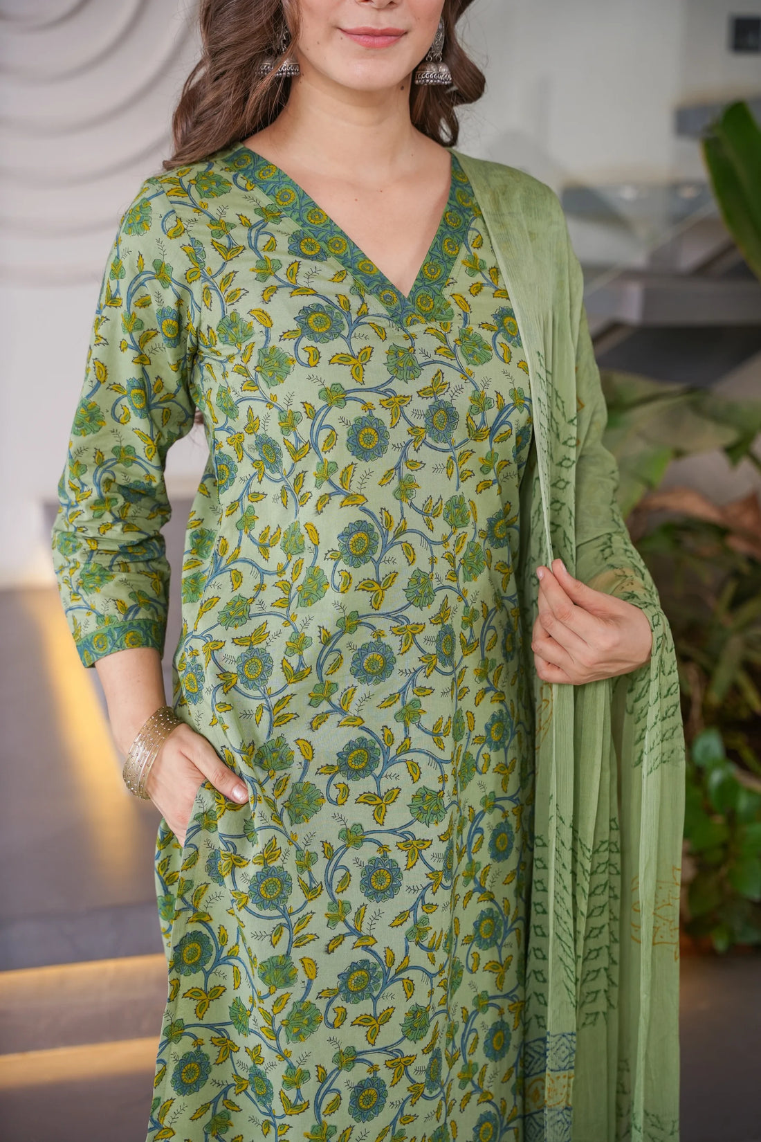 Seema Cotton Straight Suit Set- By Reet Lifestyle