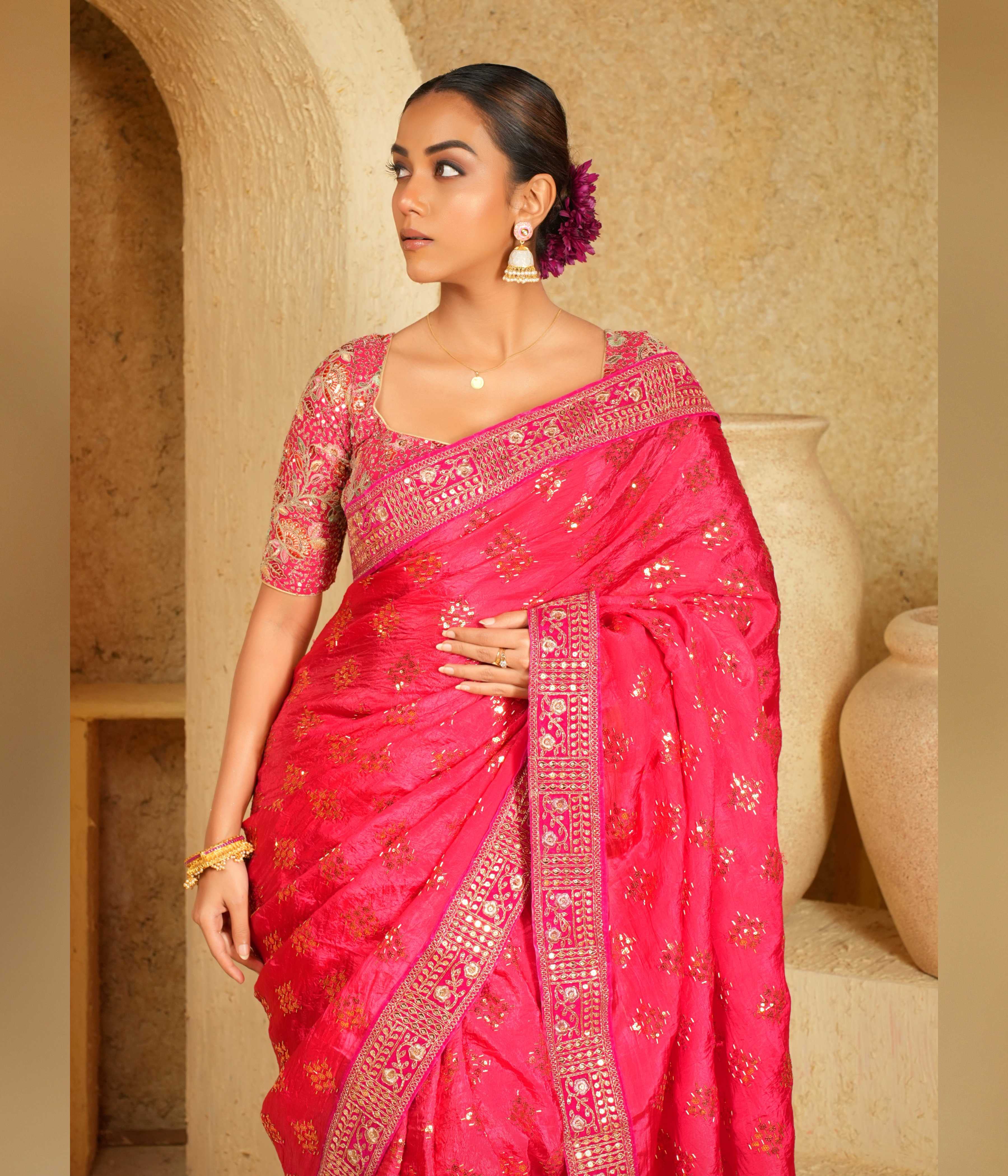 Lightweight metallic tissue saree