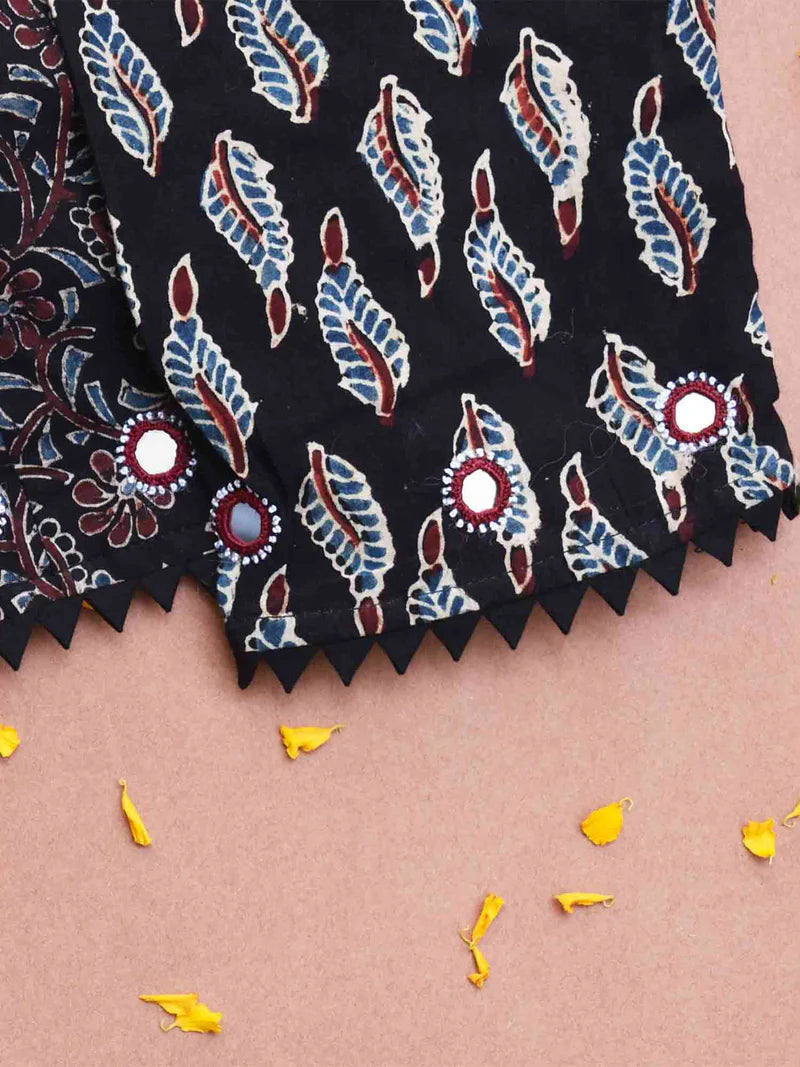 Black Floral Leaf Mirror Work Blouse
