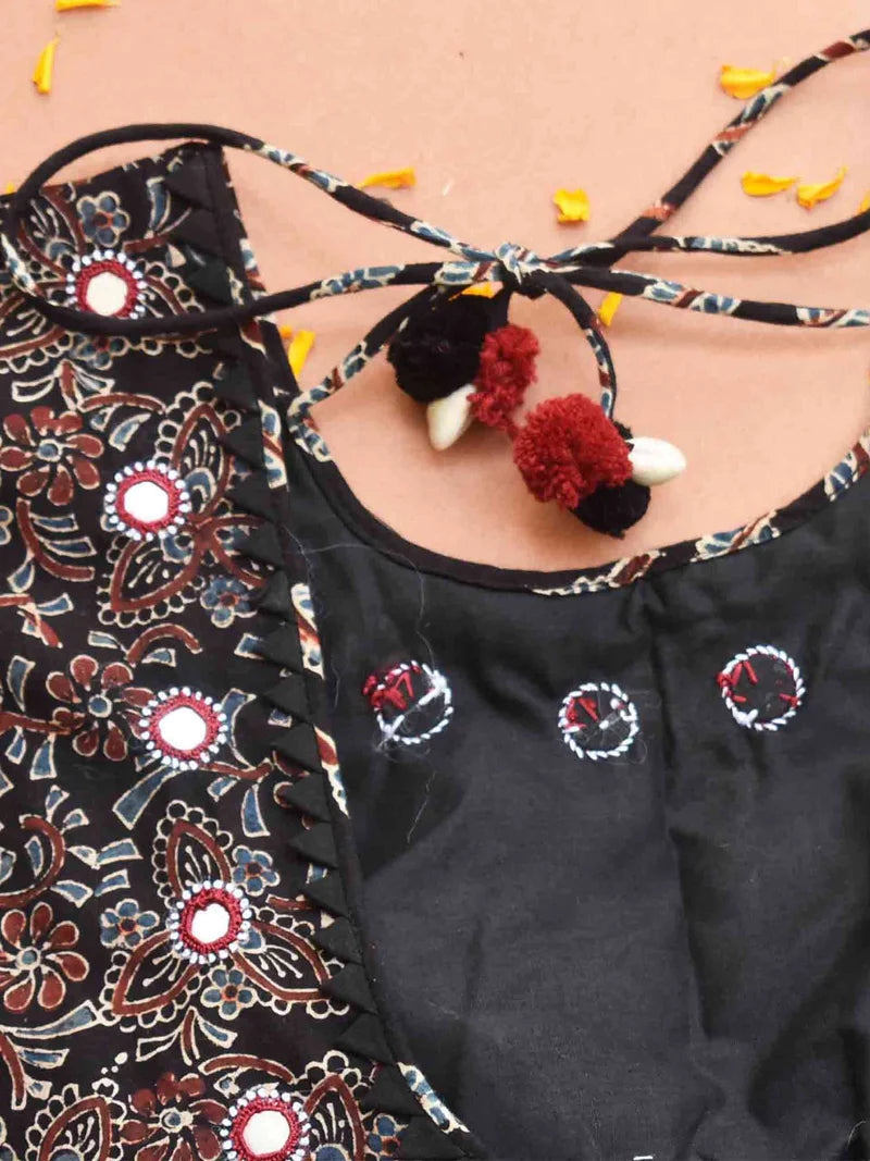 Black Floral Leaf Mirror Work Blouse
