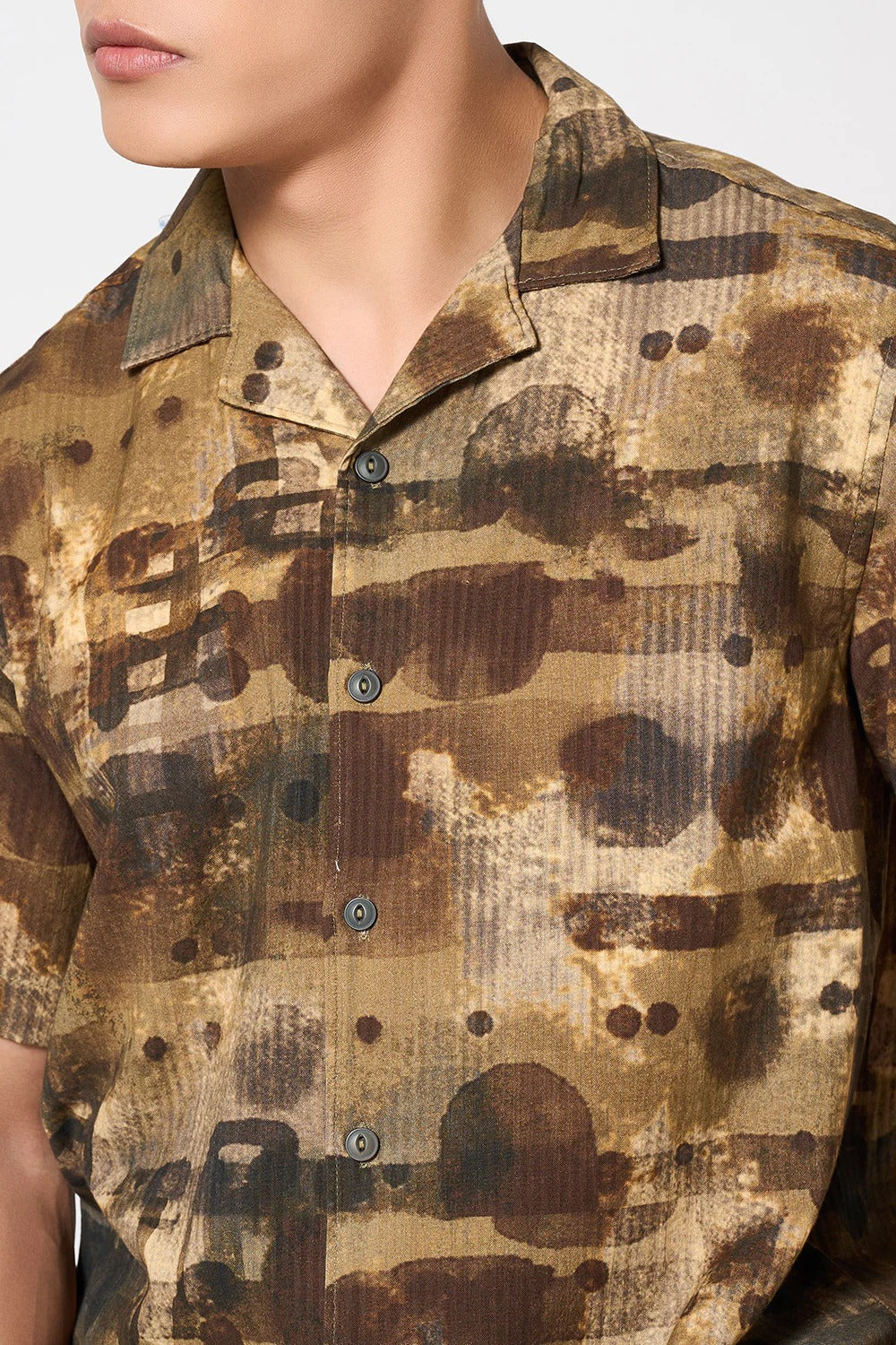 Men's abstract print half sleeve shirt