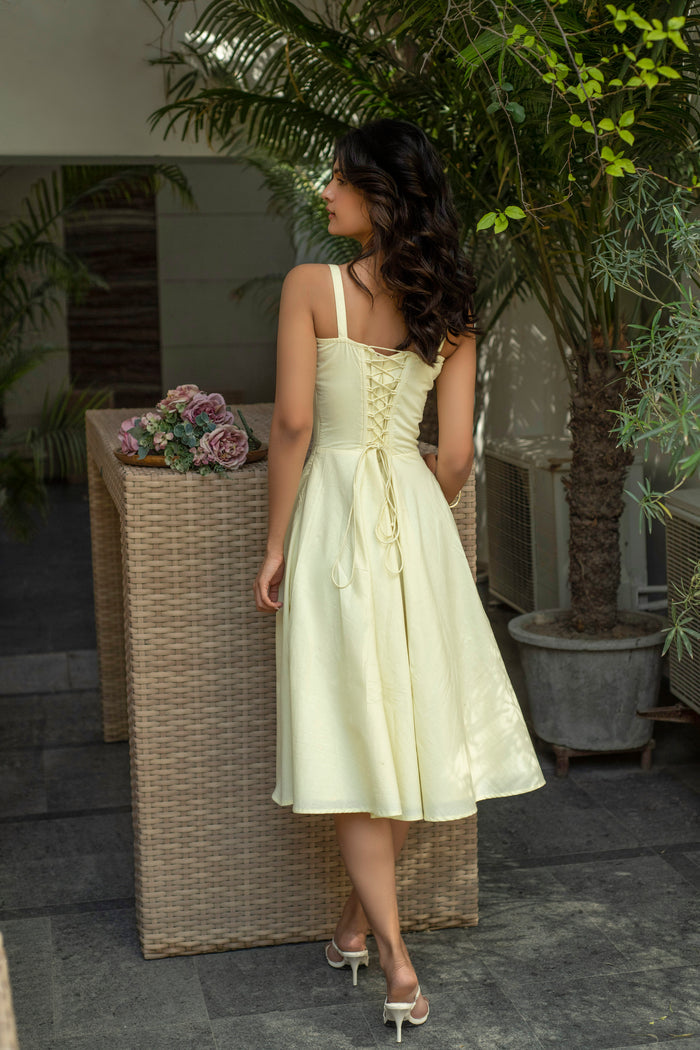 stylish poplin dress with thigh-high slit