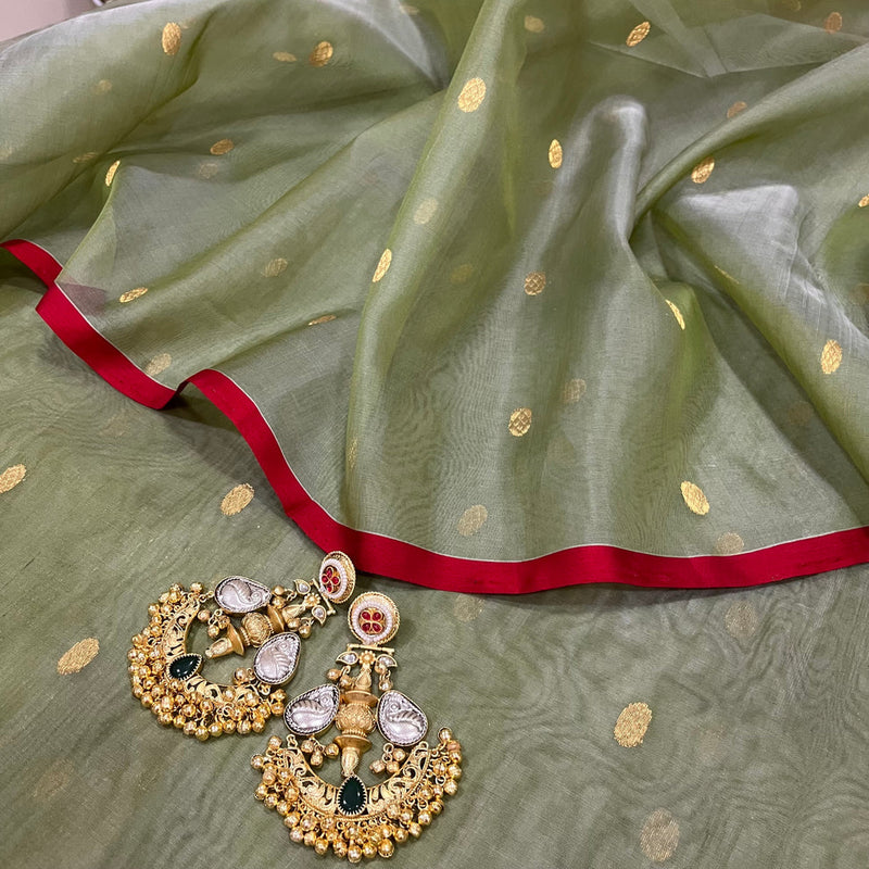 Royal Chanderi Silk Saree with Gold Zari Bootis