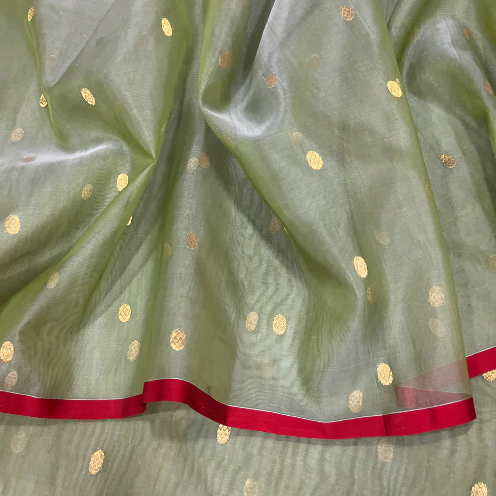 Royal Chanderi Silk Saree with Gold Zari Bootis