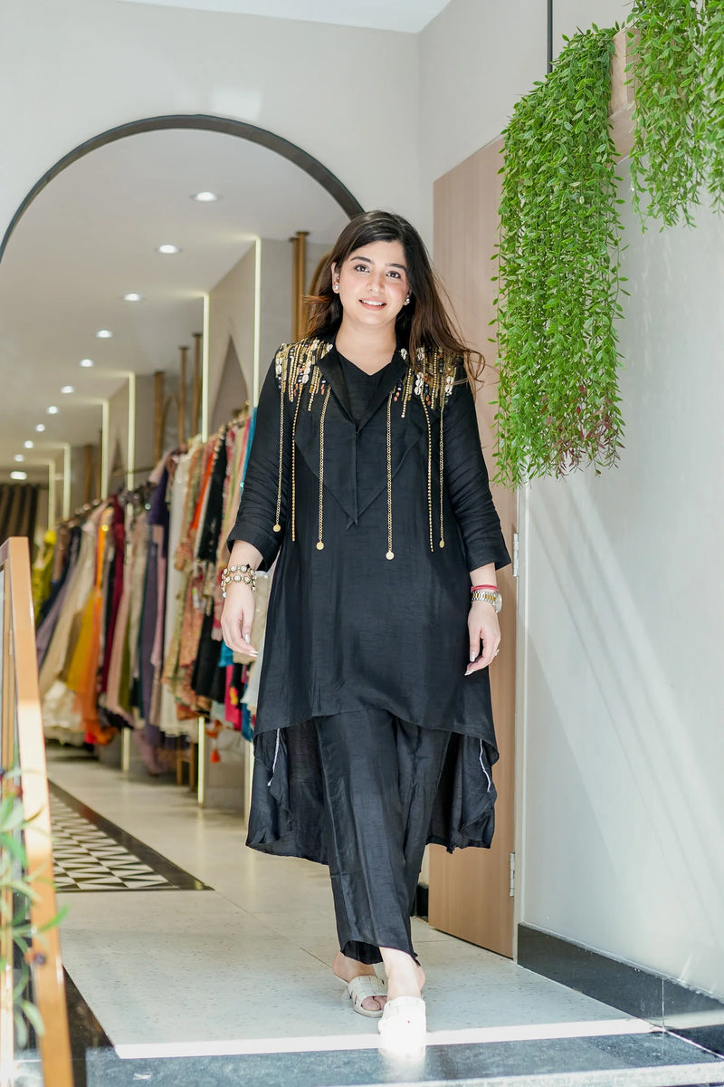 Vriha Embroidered Dola Silk Co-Ord Set