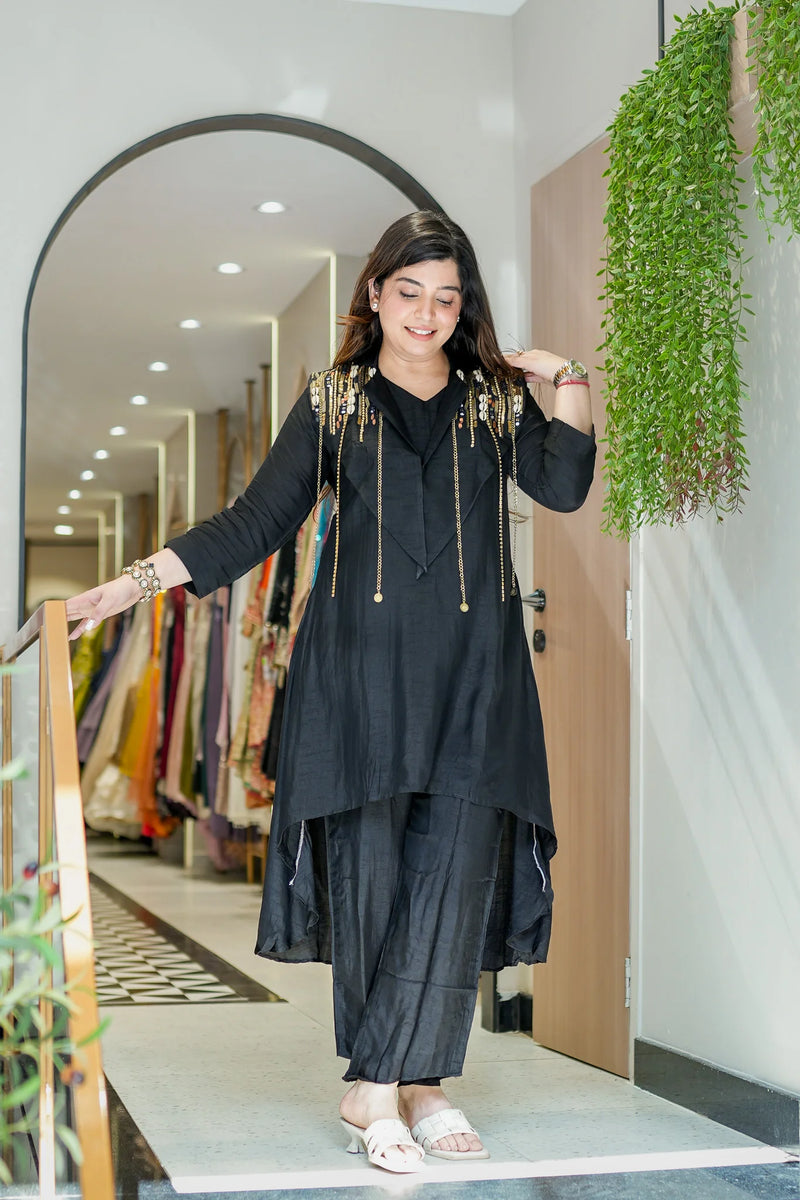 Vriha Embroidered Dola Silk Co-Ord Set