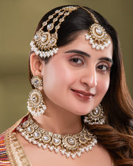 Pearl Polki Laviza Necklace Teeka Passa Set