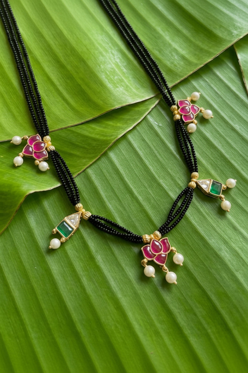 Gulabi Dorala Necklace