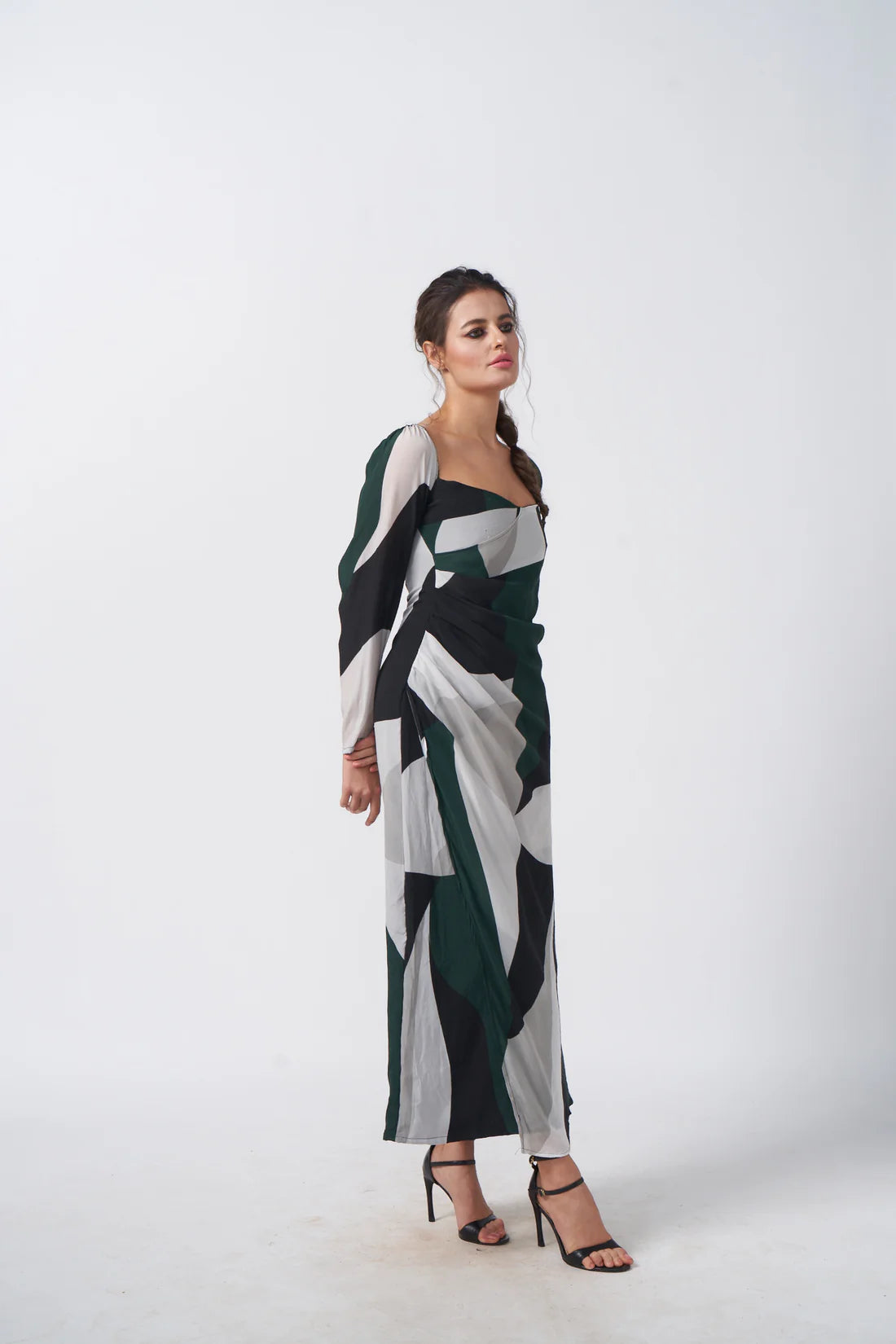 Versatile women’s dress