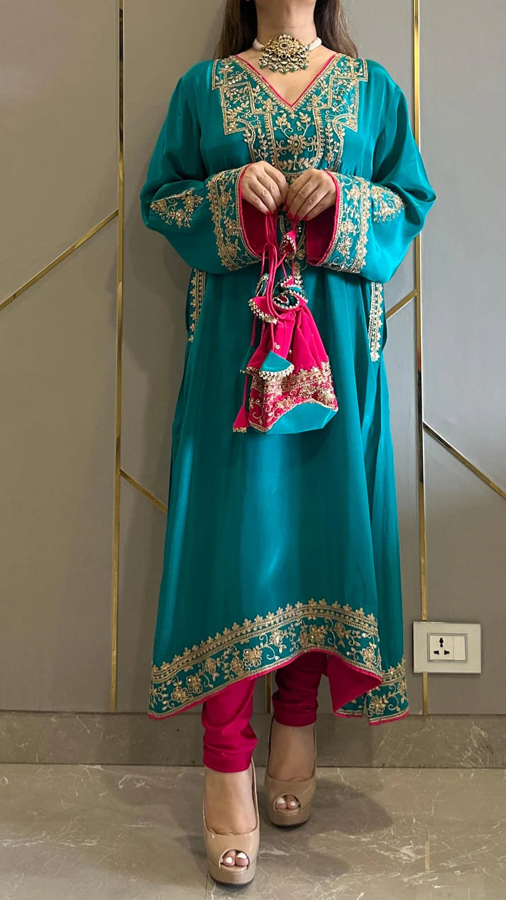 Luxury Crepe Embroidered Phiran Kurta Set with Churidar & Potli
