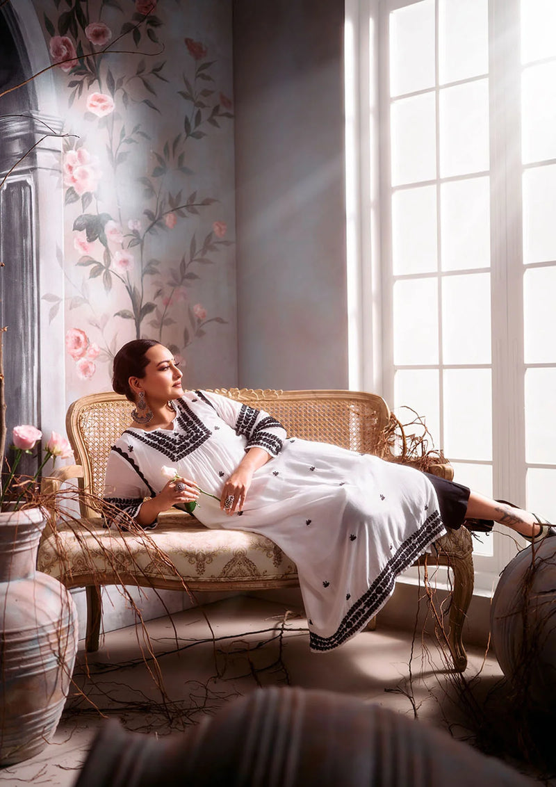White  Chikankari Muslin Straight Kurta