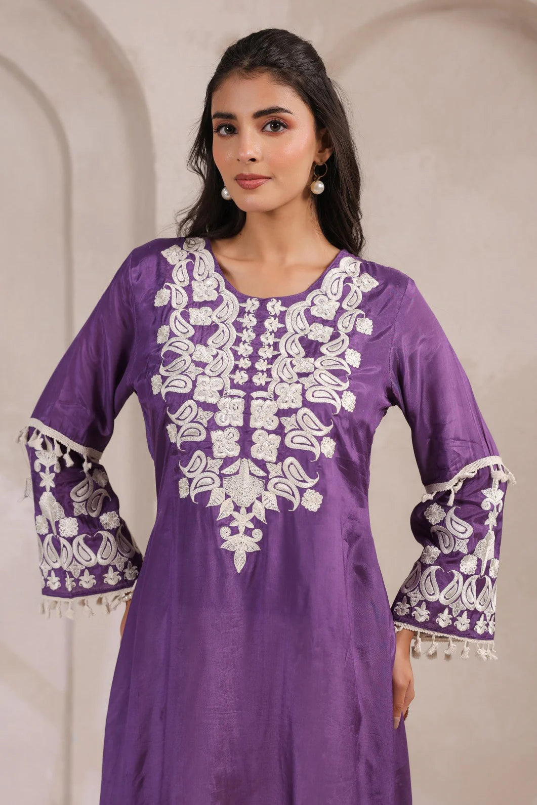 Helio Chinon Embroidered Kurta Pant Set
