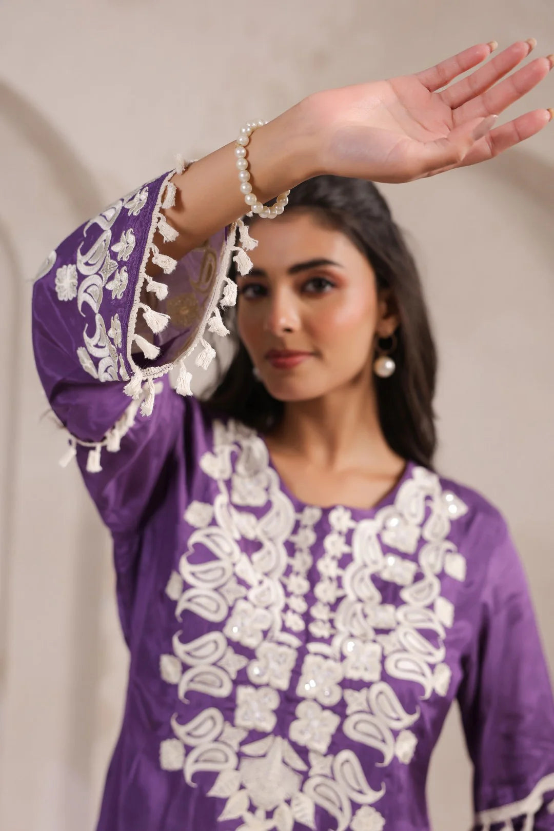 Helio Chinon Embroidered Kurta Pant Set