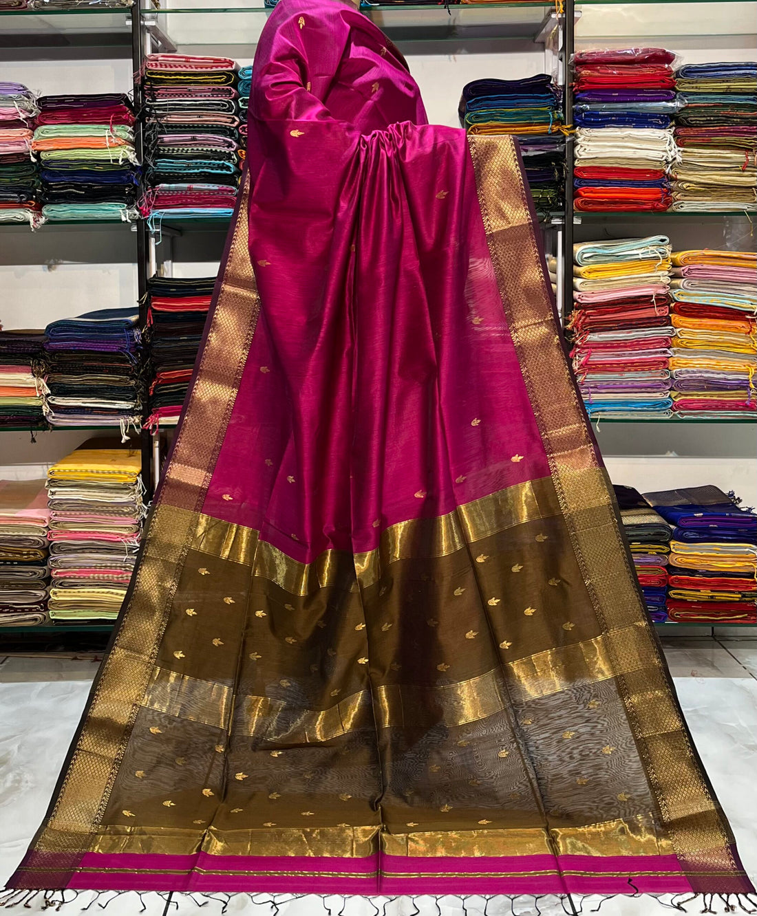 NAYANTARA PURE DIYA BUTTI MAHESHWARI SAREE