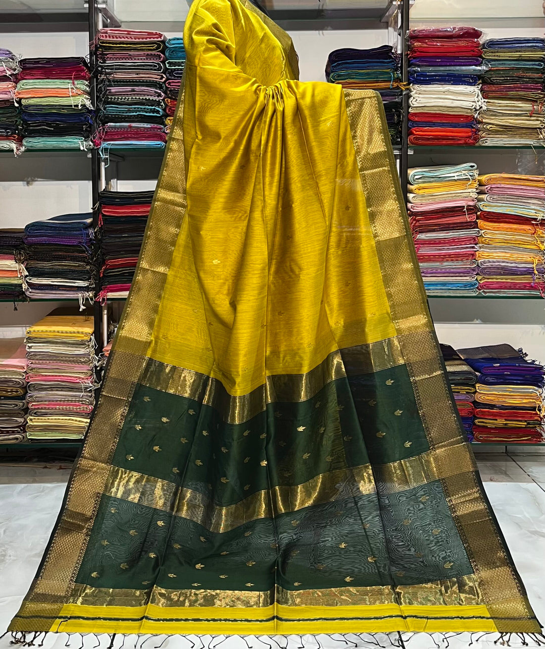 NAYANTARA PURE DIYA BUTTI MAHESHWARI SAREE