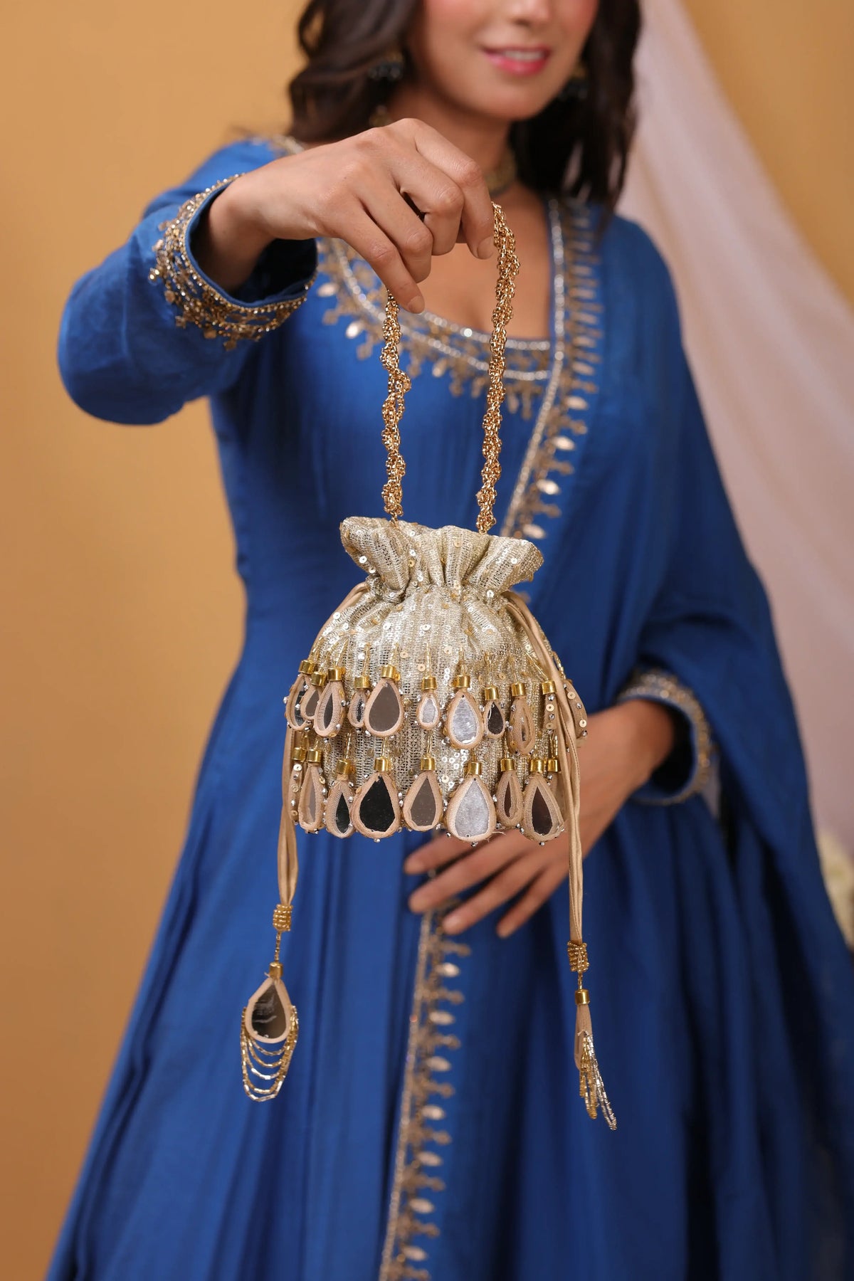 Espejo Ombre Mirror Potli Bag