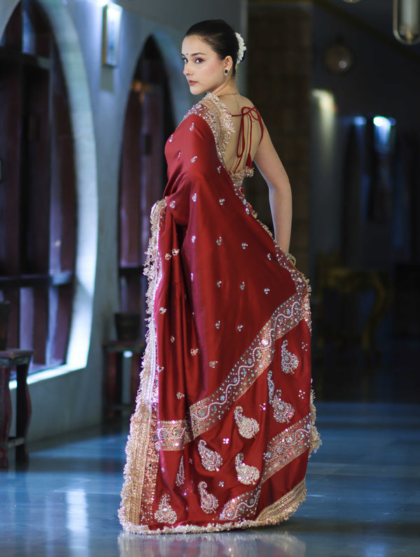 Crimson Maharani Luxe Paisley Border Banarasi Saree