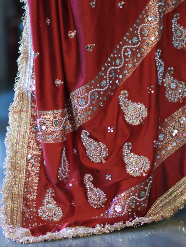 Crimson Maharani Luxe Paisley Border Banarasi Saree