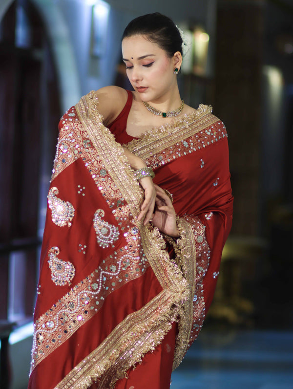 Crimson Maharani Luxe Paisley Border Banarasi Saree