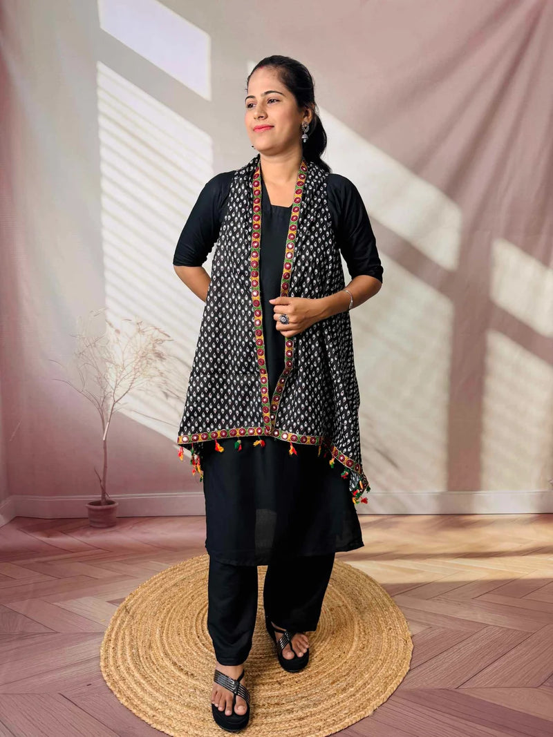Riwaayat Maroon Handcrafted Cotton Embroidered Shrug